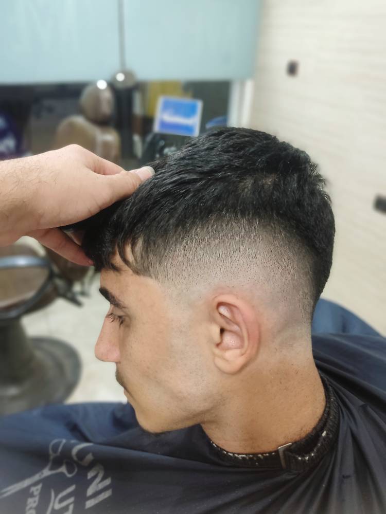 بعد از کوتاهی مو پمپادور — نوید باربرشاپ رشت